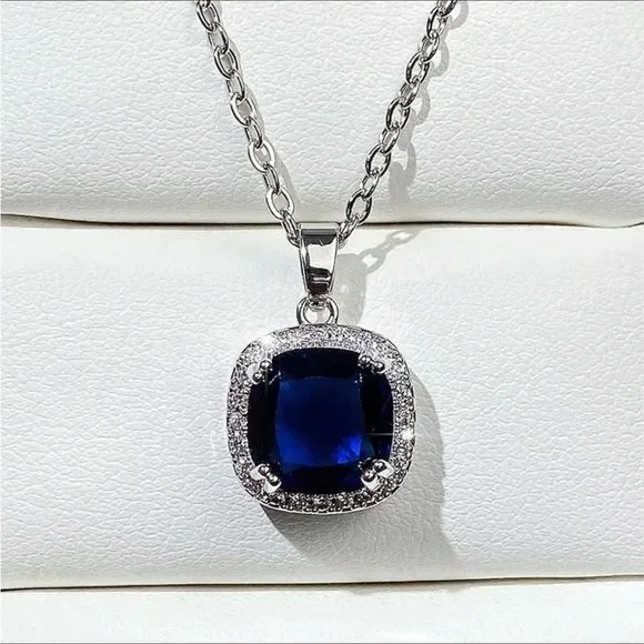 💙 Cushion Cut Blue Sapphire Cz Diamond Halo Necklace - Picture 5 of 14